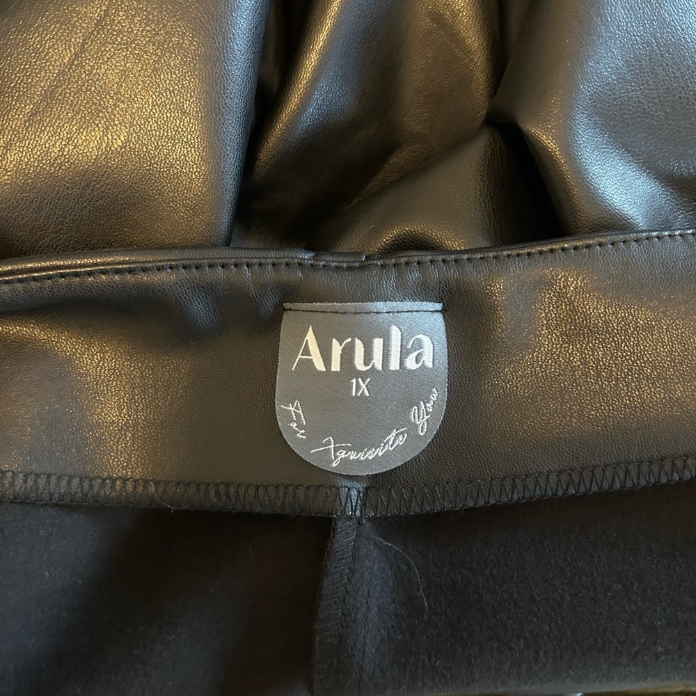 ARULA Black Faux Leather Skort Size 1X - Picture 3 of 5